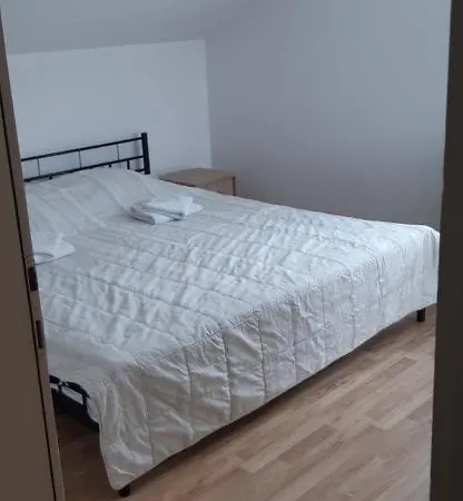 Apartment Amira *