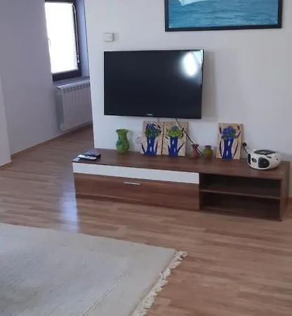 Διαμέρισμα Amira Τρέμπινιε