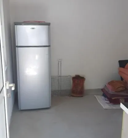 Amira